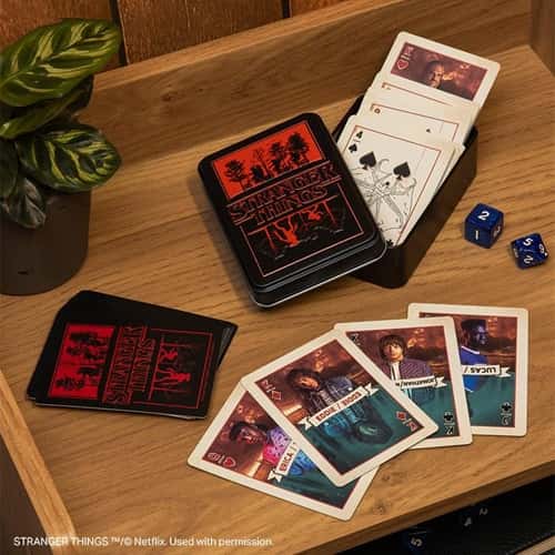 Stranger Things Tin – Carte da gioco Paladone