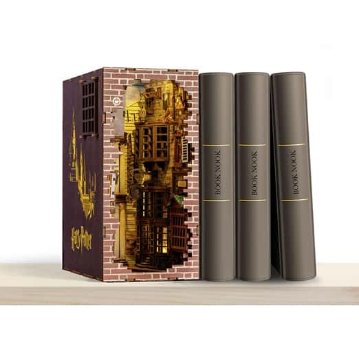 Book Nook Harry Potter Diagon Alley – Kit puzzle 3D in legno Revell
