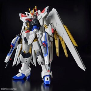 hg mighty strike freedom gundam 1/144 bandai
