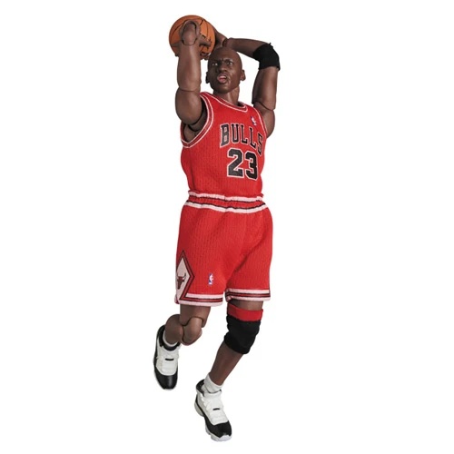 MAFEX-MICHAEL JORDAN-CHICAGO BULLS-MEDICOM TOY - immagine 5